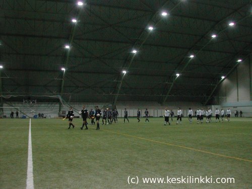 Joukkueet kent&auml;lle