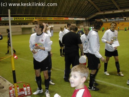 Loppuh&auml;ss&auml;kk&auml; III