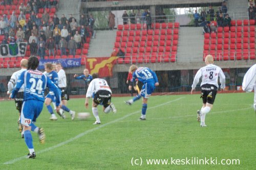 Hy&ouml;kk&auml;ys sateessa